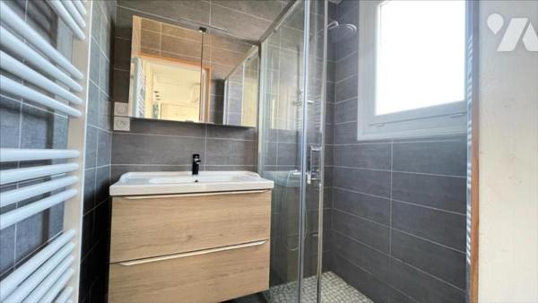 MAISON- 4 PIÈCES  +  T2  + DEUX GARAGES CHÂTELAILLON-PLAGE