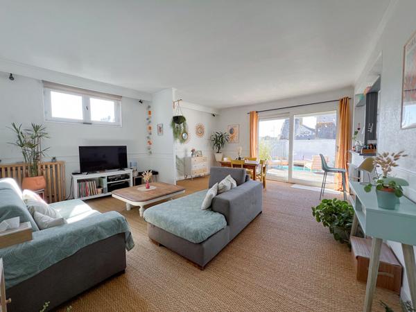 Spacieux appartement à vendre aux coeur des Ponts de Cé à quelques pas des bords de Loire - 5 chambres  et grande terrasse