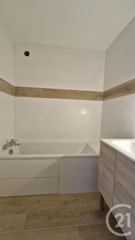 Appartement F4 à vendre  4 pièces - 80,66 m 2   BEAUNE  - 21