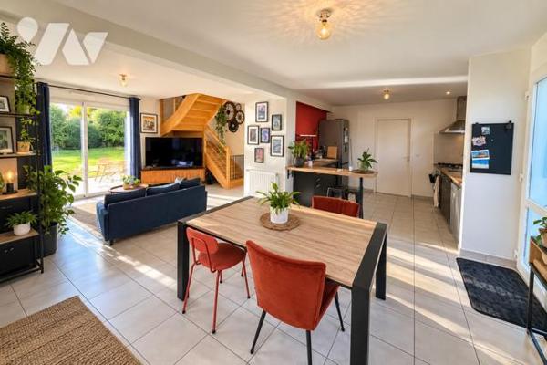 PLOUZANÉ - MAISON DE 2012 - TERRAIN 678M² - 4 CHAMBRES