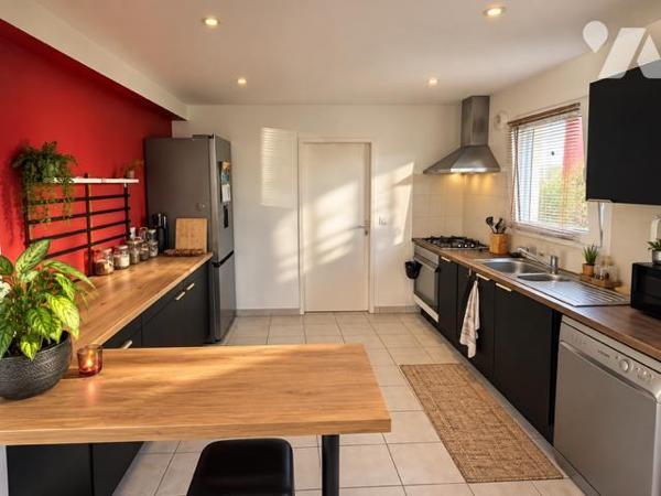 PLOUZANÉ - MAISON DE 2012 - TERRAIN 678M² - 4 CHAMBRES