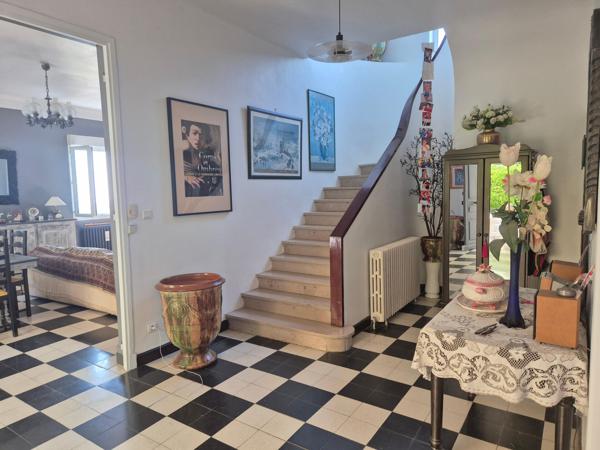 Très belle maison de 191m2 sise sur un terrain de 1180m2 avec une magnifique vue