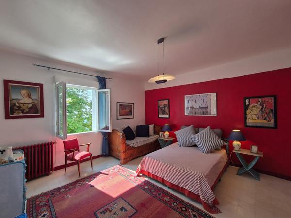 Très belle maison de 191m2 sise sur un terrain de 1180m2 avec une magnifique vue