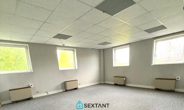 FERNEY-VOLTAIRE - Local d'activités 845 m² - 4 200 000 