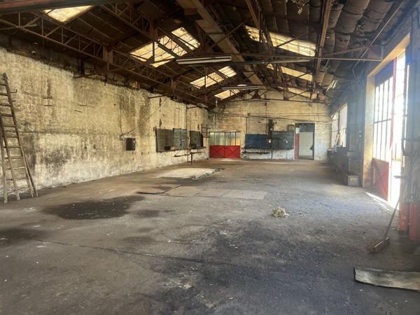 Maison à vendre 134 375 € Saint-Bonnet-sur-Gironde 12 p 294 m² DPE E