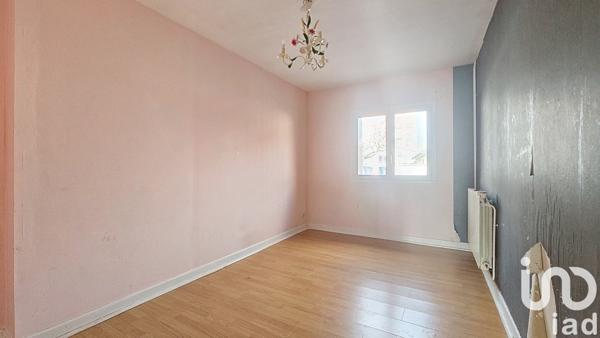 Maison 5 pièces de 105 m² à Yzeure (03400)