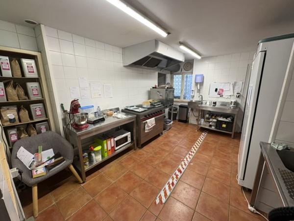Local commercial 53.64 m²