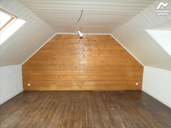 PLEYBEN- MAISON AU CENTRE-VILLE