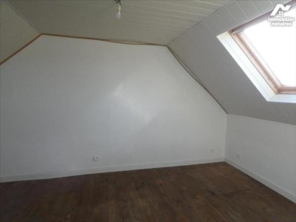 PLEYBEN- MAISON AU CENTRE-VILLE