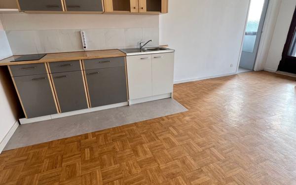 Appartement à louer    1 pièce • 38,18 m2 Échirolles