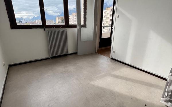 Appartement à louer    1 pièce • 38,18 m2 Échirolles