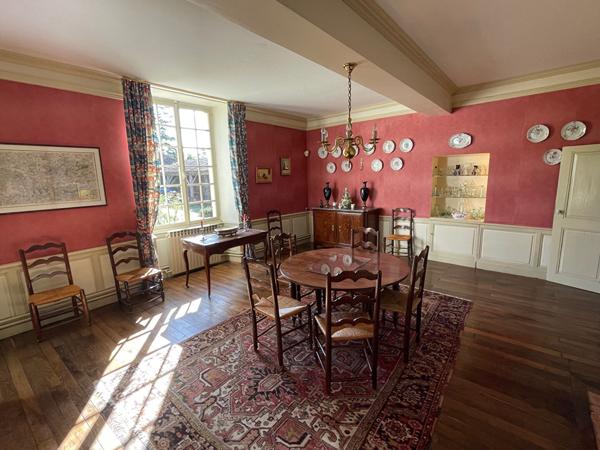 A VENDRE PROPRIETE SUD EST VENDEE - 12 ha avec Dépendances