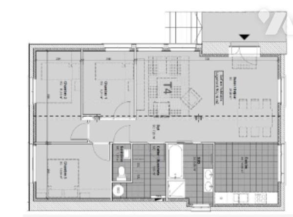 Appartement T4 neuf
situé au 1er étage d'un immeuble
Parking