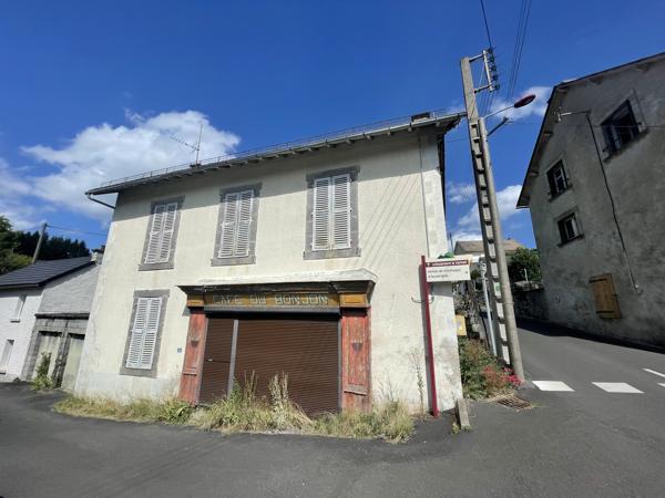 MAISON A RENOVER A CONDAT Condat (15190)
