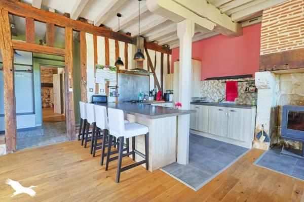 Maison à vendre 334 336 € Saint-Laurent-des-Vignes 6 p 175 m² DPE D