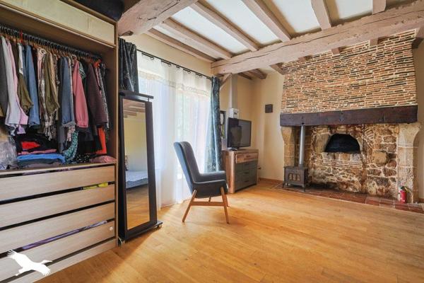 Maison à vendre 334 336 € Saint-Laurent-des-Vignes 6 p 175 m² DPE D