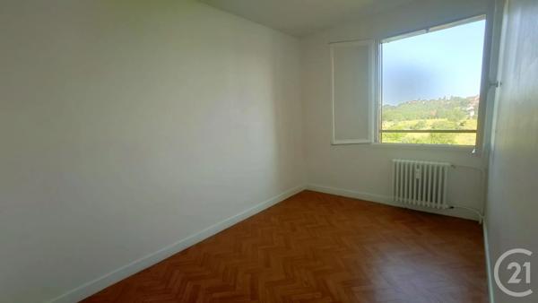 Appartement F4 à vendre  4 pièces - 72,32 m 2   DECIZE  - 58