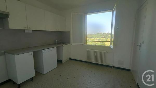 Appartement F4 à vendre  4 pièces - 72,32 m 2   DECIZE  - 58