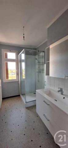 Appartement F4 à vendre  4 pièces - 72,32 m 2   DECIZE  - 58