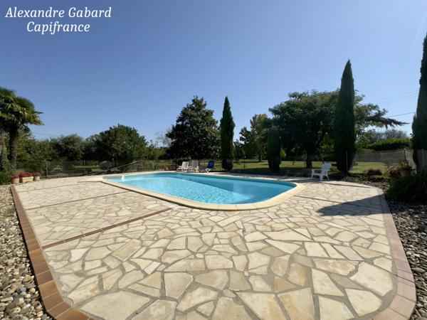 Maison en pierres 230 m² - 4 chambres - Terrain 7 370 m² - Piscine - Dépendances