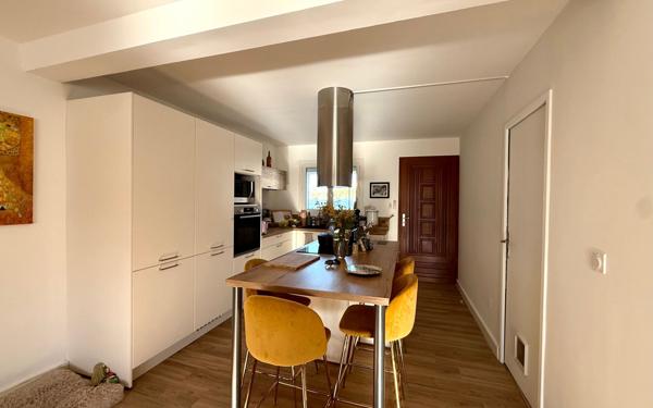 Maison à vendre    4 pièces •  Sète