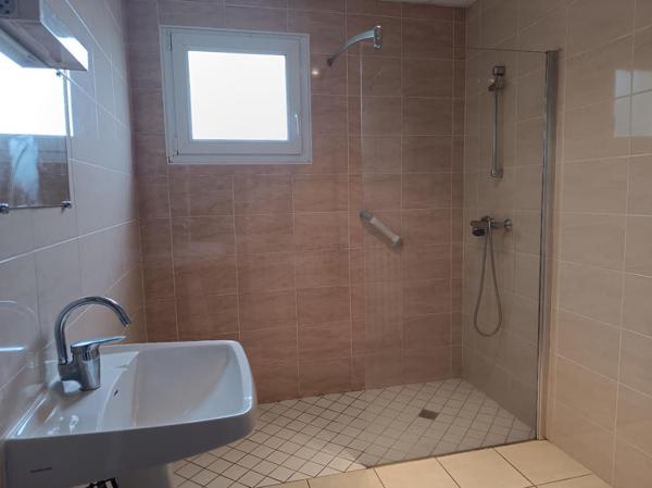 29520 Châteauneuf du Faou maison 3 chambres sous sol complet combles aménageables