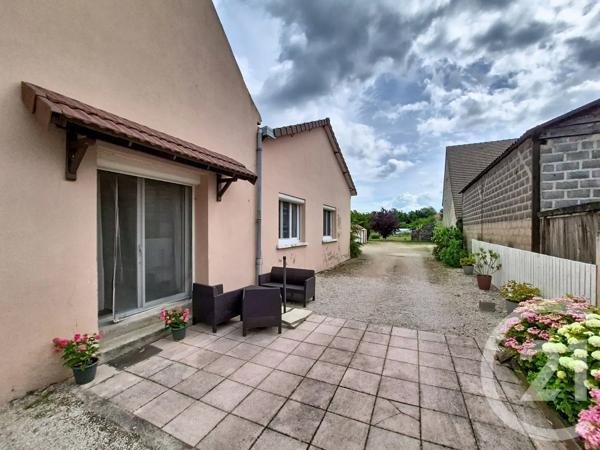 Maison à vendre  7 pièces - 124,25 m 2   CHATENOY LE ROYAL  - 71