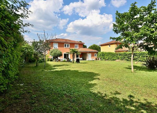 Maison à vendre    6 pièces •  Craponne