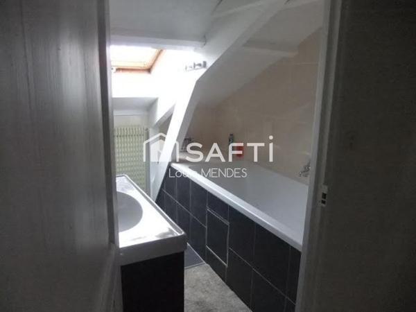 Propriété 238 m2, studio séparé, Piscine chauffée