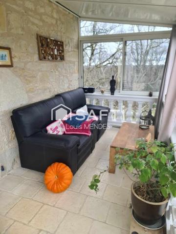 Propriété 238 m2, studio séparé, Piscine chauffée