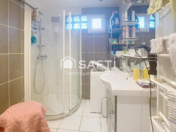 Maison indépendante avec jardin et garage