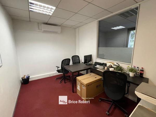 Bureaux à louer à Lyon 3ème Part Dieu lumineux avec accès transports