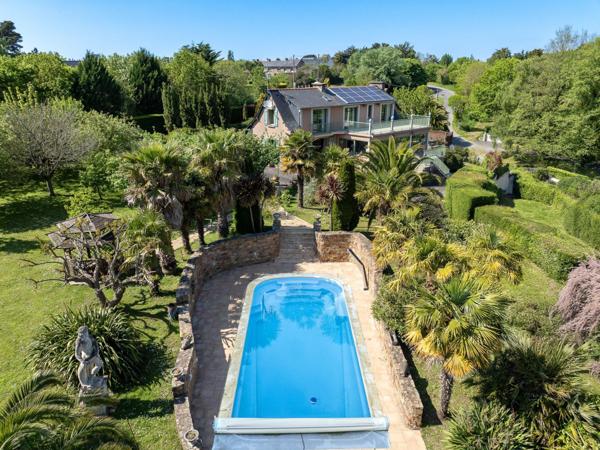 Maison à CANCALE, 35260 - 11 pièces 254m²