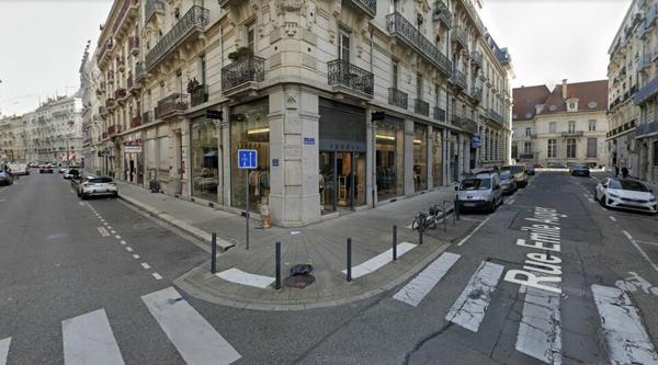 OZ IMMOBILIER – LOCAL COMMERCIAL de 190m² à GRENOBLE