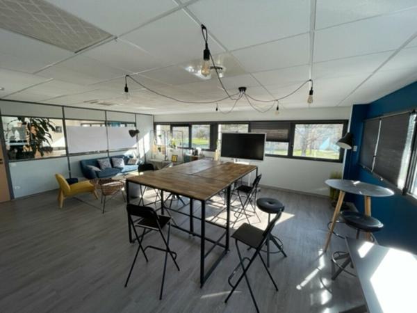 Ecuisses - Proximité Immédiate RCEA - Bureaux 1 200 m² à louer
