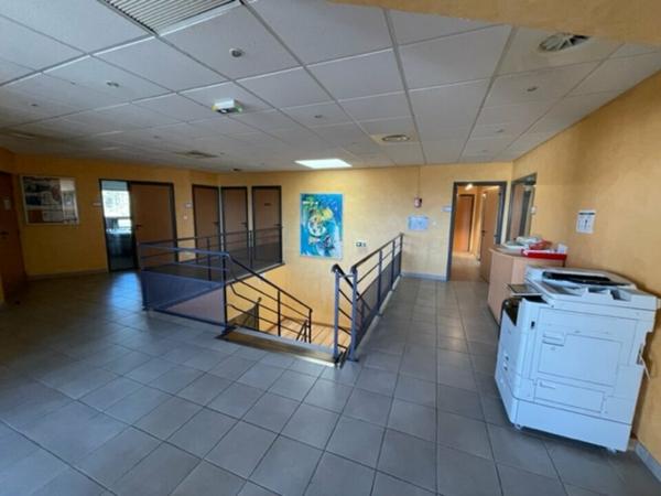 Ecuisses - Proximité Immédiate RCEA - Bureaux 1 200 m² à louer