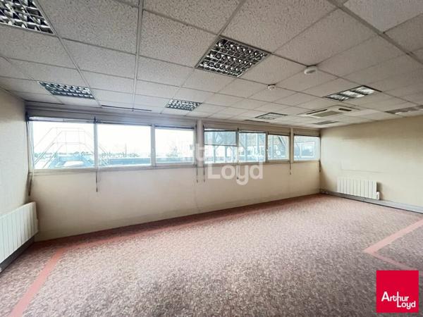 CESSON SEVIGNE - IMMEUBLE DE BUREAUX A VENDRE - 1 878 M²