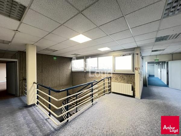 CESSON SEVIGNE - IMMEUBLE DE BUREAUX A VENDRE - 1 878 M²