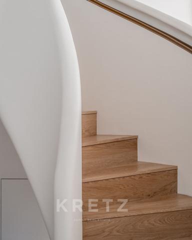 Neuilly Saint James. Duplex jardin terrasse. 4 chambres