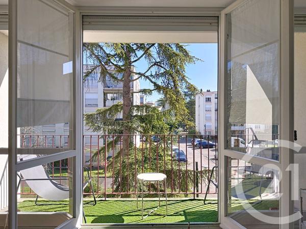 Appartement F4 à vendre  5 pièces - 87,45 m2 YERRES - 91