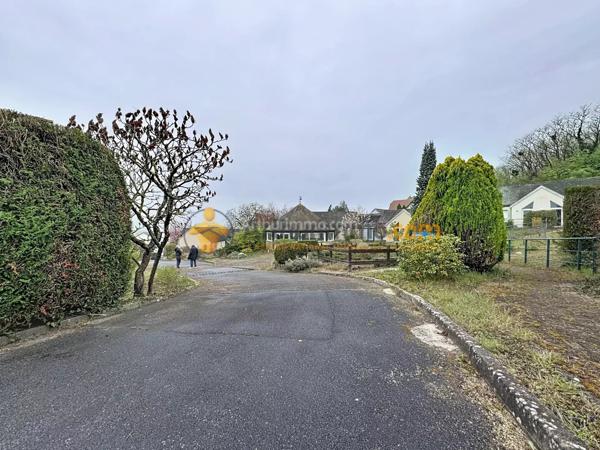 Vente Immeuble 90 pièces 2900 m2 à Fismes