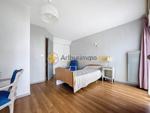 Vente Immeuble 90 pièces 2900 m2 à Fismes