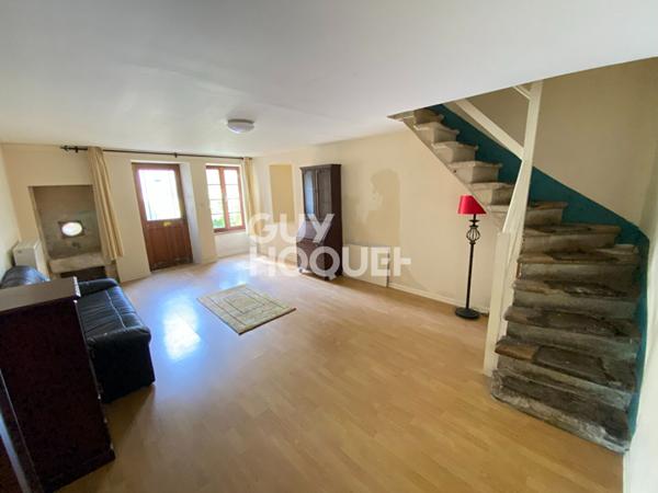 Maison de ville en pierre à rénover - 3 chambres