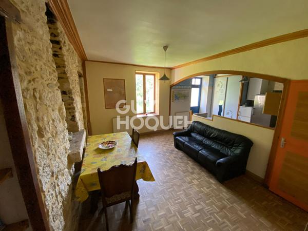 Maison de ville en pierre à rénover - 3 chambres