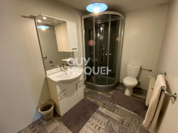 Maison de ville en pierre à rénover - 3 chambres