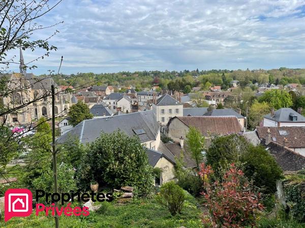 Maison Nogent Le Roi 6 pièces 4 chambres 170 m2 jardin 930m2 292000