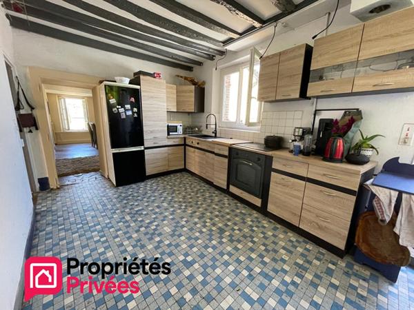 Maison Nogent Le Roi 6 pièces 4 chambres 170 m2 jardin 930m2 292000