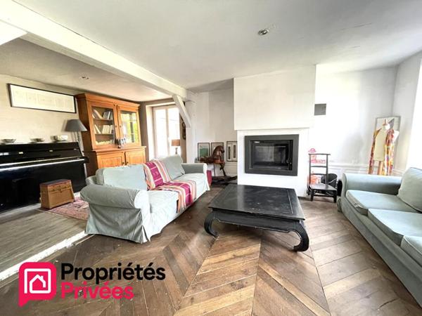 Maison Nogent Le Roi 6 pièces 4 chambres 170 m2 jardin 930m2 292000