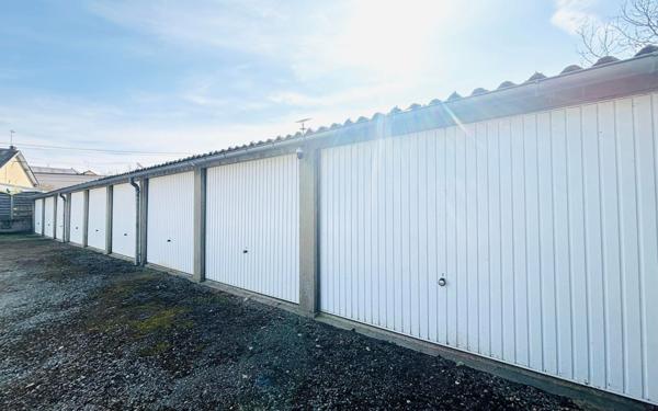 Stationnement à louer    12,50 m2 Le Mans