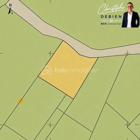 Christophe Debien – BSK Immobilier vous propose en exclusivité cette parcelle d’environ 900 m², située à La Benetière, La Roche-sur-Yon.

⚠️ Il s’agit d’un terrain de loisirs non constructible. Cette parcelle est destinée à un usage de loisirs et ne constitue pas un terrain à bâtir.

Bénéficiant d’une façade d’environ 29 mètres pour une profondeur d’environ 31 mètres, cette parcelle offre de belles dimensions dans un environnement calme et verdoyant.

Sa situation permet de profiter de la nature tout en restant à proximité de La Roche-sur-Yon, de ses commerces, services et principaux axes routiers. Le secteur bénéficie également de la proximité du lac de Moulin Papon, apprécié pour ses promenades et activités de plein air.

La parcelle est actuellement à l’état naturel, avec une végétation dense. Un débroussaillage sera donc nécessaire afin de faciliter son accès, d’en apprécier pleinement les dimensions et de révéler tout son potentiel en tant qu’espace de loisirs.

Un agréable espace de verdure aux portes de La Roche-sur-Yon, associant calme, nature et proximité de la ville, idéal pour profiter d’un environnement naturel.

Pour en savoir plus, contactez Christophe Debien – BSK Immobilier.